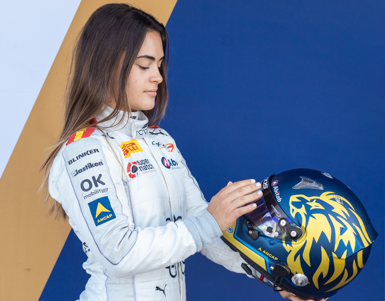 Maite Cáceres in the paddock